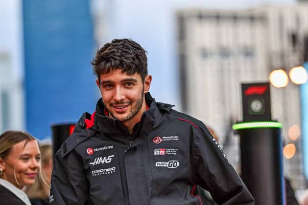 Esteban Ocon (FRA) - Haas F1 Team - Haas VF-25 - Ferrari during the Sunday of the Formula 1 Heineken Las Vegas Grand Prix 2025 at Las Vegas Strip Circuit, ahead of Round 22 of 24 of the 2025 FIA Formula One World Championship, WM, Weltmeisterschaft (November 20-23, 2025). Formula 1 Heineken Las Vegas Grand Prix 2025