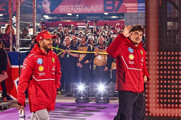 (L) Lewis Hamilton (GBR) - Scuderia Ferrari - Ferrari SF-25 - Ferrari (R) Charles Leclerc (MON) - Scuderia Ferrari - Ferrari SF-25 - Ferrari during the Sunday of the Formula 1 Heineken Las Vegas Grand Prix 2025 at Las Vegas Strip Circuit, ahead of Round 22 of 24 of the 2025 FIA Formula One World Championship, WM, Weltmeisterschaft (November 20-23, 2025). Formula 1 Heineken Las Vegas Grand Prix 2025