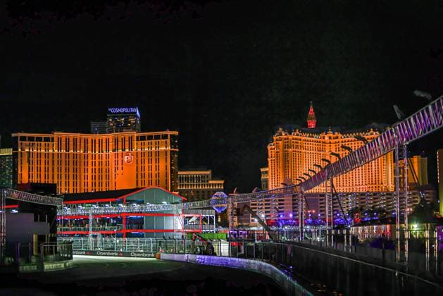 Track Atmospfhere - Cosmopolitan buildings during the Sunday of the Formula 1 Heineken Las Vegas Grand Prix 2025 at Las Vegas Strip Circuit, ahead of Round 22 of 24 of the 2025 FIA Formula One World Championship, WM, Weltmeisterschaft (November 20-23, 2025). Formula 1 Heineken Las Vegas Grand Prix 2025