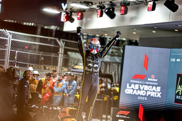 Max Verstappen (NED) - Oracle Red Bull Racing - Red Bull RB21 - Honda RBPT celebrating victory of the race during the Sunday of the Formula 1 Heineken Las Vegas Grand Prix 2025 at Las Vegas Strip Circuit, ahead of Round 22 of 24 of the 2025 FIA Formula One World Championship, WM, Weltmeisterschaft (November 20-23, 2025). Formula 1 Heineken Las Vegas Grand Prix 2025