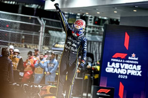 Max Verstappen (NED) - Oracle Red Bull Racing - Red Bull RB21 - Honda RBPT celebrating victory of the race during the Sunday of the Formula 1 Heineken Las Vegas Grand Prix 2025 at Las Vegas Strip Circuit, ahead of Round 22 of 24 of the 2025 FIA Formula One World Championship, WM, Weltmeisterschaft (November 20-23, 2025). Formula 1 Heineken Las Vegas Grand Prix 2025