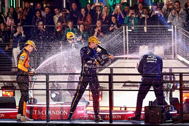 Max Verstappen (NED) - Oracle Red Bull Racing - Red Bull RB21 - Honda RBPT celebrating victory of the race during the Sunday of the Formula 1 Heineken Las Vegas Grand Prix 2025 at Las Vegas Strip Circuit, ahead of Round 22 of 24 of the 2025 FIA Formula One World Championship, WM, Weltmeisterschaft (November 20-23, 2025). Formula 1 Heineken Las Vegas Grand Prix 2025