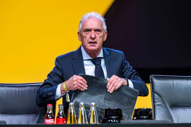 23 11 25, General Meeting of Borussia Dortmund at the Westfalenhallen Dortmund President Dr. Reinhold Lunow takes the stage Copyright: xInderlied Kirchner-Mediax