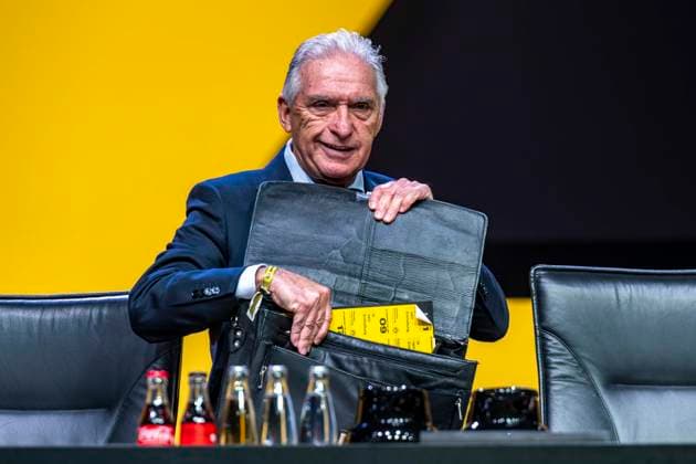 23 11 25, General Meeting of Borussia Dortmund at the Westfalenhallen Dortmund President Dr. Reinhold Lunow takes the stage Copyright: xInderlied Kirchner-Mediax
