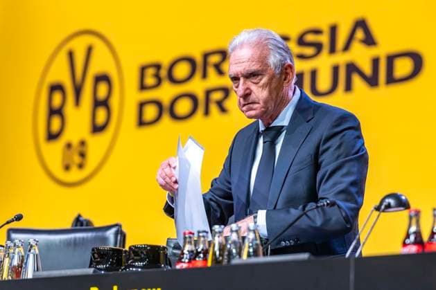 23 11 25, General Meeting of Borussia Dortmund at the Westfalenhallen Dortmund President Dr. Reinhold Lunow takes the stage Copyright: xInderlied Kirchner-Mediax