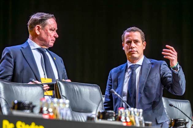 23 11 25, General Meeting of Borussia Dortmund at the Westfalenhallen Dortmund Dr Christian Hockenjos l talks to Managing Director Lars Ricken Copyright: xInderlied Kirchner-Mediax