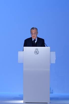 November 23, 2025, Valdebebas, Madrid, Spain: Florentino Perez, President of Real Madrid, attends during the Ordinary General Assembly of Representative Members of Real Madrid C.F. at Ciudad Deportiva Real Madrid on November 23, 2025, in Valdebebas, Madrid, Spain. Valdebebas Spain - ZUMAa181 20251123_zaa_a181_001 Copyright: xDennisxAgyemanx