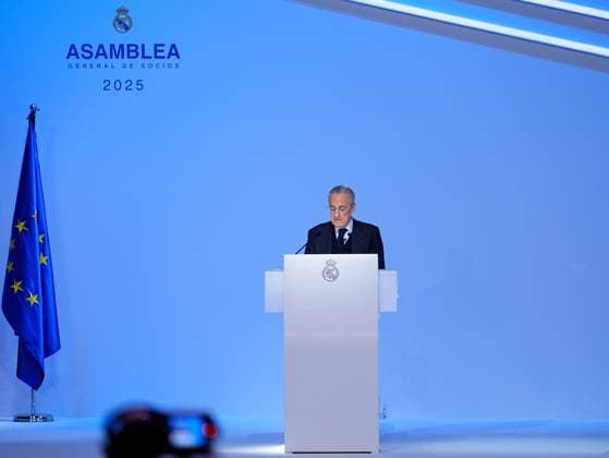 November 23, 2025, Valdebebas, Madrid, Spain: Florentino Perez, President of Real Madrid, attends during the Ordinary General Assembly of Representative Members of Real Madrid C.F. at Ciudad Deportiva Real Madrid on November 23, 2025, in Valdebebas, Madrid, Spain. Valdebebas Spain - ZUMAa181 20251123_zaa_a181_014 Copyright: xDennisxAgyemanx