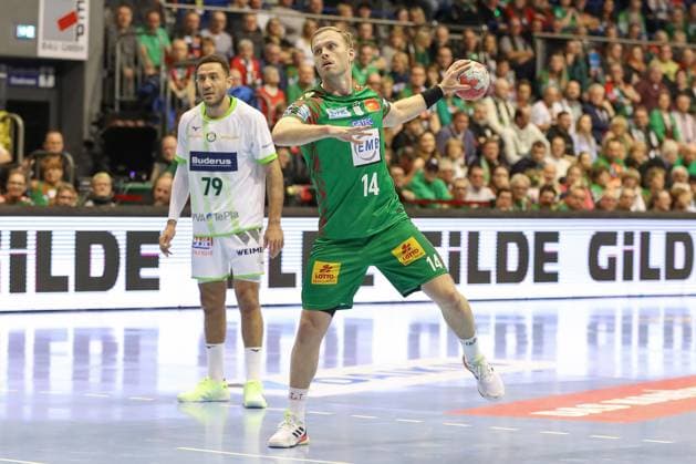 22 11 2025, xgox, Handball Daikin HBL SC Magdeburg HSG Wetzlar emspor, v l Omar Ingi Magnusson Magdeburg, 14 at Siebenmeter Magdeburg