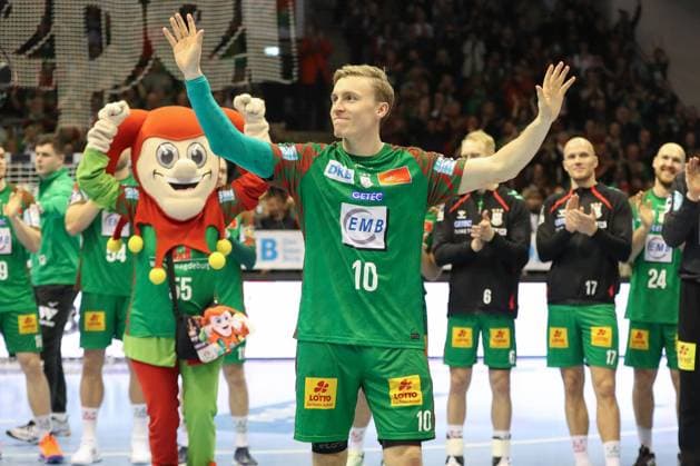 22 11 2025, xgox, Handball Daikin HBL SC Magdeburg HSG Wetzlar emspor, v l Gisli Thorgeir Kristjansson Magdeburg, 10 extends his contract until 2030, Contract extension Magdeburg