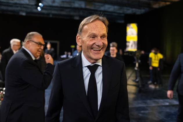 23 11 2025, Football, Season 2025 2026, 1 Bundesliga, General Meeting Borussia Dortmund, Chairman of the Management Hans Joachim Watzke Borussia Dortmund laughs, Dortmund Messe Wetsfalenhalle NRW Germany xRHR PHOTO DEx Copyright: DennisxEwert RHR-FOTOx RHR-FOTO DE