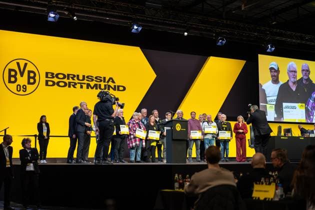 23 11 2025, Football, 2025 2026 season, 1 Bundesliga, Borussia Dortmund members meeting, Honoring long-standing memberships, Dortmund Messe Wetsfalenhalle NRW Germany xRHR PHOTO DEx Copyright: DennisxEwert RHR-FOTOx RHR-FOTO DE