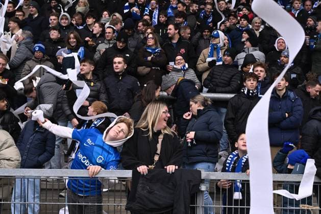 Fans throw toilet paper on the pitch at a soccer match between KRC Genk and KV Mechelen, Sunday 23 November 2025 in Genk, a game of day 15 of the 2025-2026 Jupiler Pro League first division of the Belgian championship. JOHAN EYCKENS JohanxEyckens  x143628053x