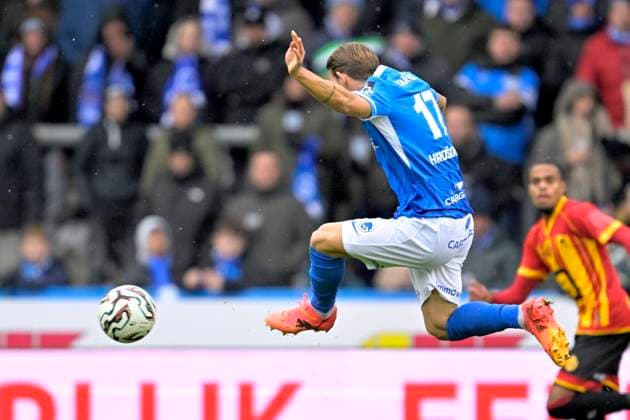 KRC Genk v KV Mechelen - Jupiler Pro League GENK, BELGIUM - NOVEMBER 23 : Hrosovsky Patrik midfielder of KRC Genk during the Jupiler Pro League match between KRC Genk and KV Mechelen on November 23, 2025 in Genk, Belgium, 23 11 2025 Genk Belgium  Copyright: xSesx