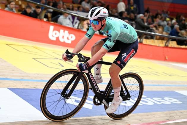 Belgian Thibaut Van Damme pictured in action during the last day of the Zesdaagse Vlaanderen-Gent six-day indoor Track cycling, Rad, Radsport, Bahnrad, Bahn event at the indoor cycling arena t Kuipke, Sunday 23 November 2025, in Gent. MAARTENxSTRAETEMANS  x143628952x
