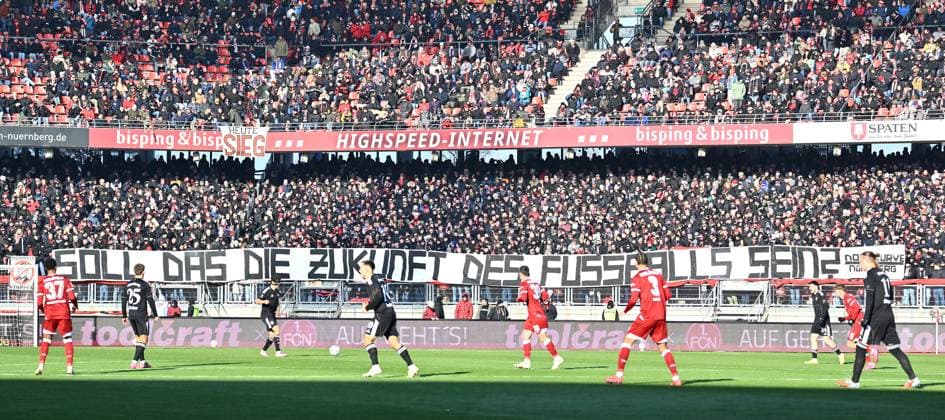 23 11 2025 Soccer Season 2025 2026 2 Soccer Bundesliga 13 Matchday 1 FC Nürnberg FCN Club DSC Arminia Bielefeld Sportfoto Zink xwoxzix DFL regulations prohibit any use of photographs as image sequences and or quasi video only for editorial use Banner Protest Clubfans Fans Fanblock