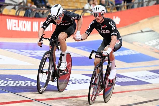 German Moritz Mauss and German Tobias Muller pictured in action during the last day of the Zesdaagse Vlaanderen-Gent six-day indoor Track cycling, Rad, Radsport, Bahnrad, Bahn event at the indoor cycling arena t Kuipke, Sunday 23 November 2025, in Gent. MAARTENxSTRAETEMANS  x143629762x