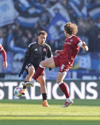 23 11 2025 Soccer Season 2025 2026 2 Soccer Bundesliga 13 Matchday 1 FC Nürnberg FCN Club DSC Arminia Bielefeld Sportfoto Zink DaMa xdaxmax DFL regulations prohibit any use of photographs as image sequences and or quasi video only for editorial use Rafael Lubach 18, 1 FC Nürnberg FCN Mael Corboz 6, Arminia Bielefeld