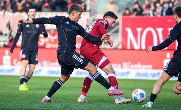 23 11 2025 Soccer Season 2025 2026 2 Soccer Bundesliga 13 Matchday 1 FC Nürnberg FCN Club DSC Arminia Bielefeld Sportfoto Zink xwoxzix DFL regulations prohibit any use of photographs as image sequences and or quasi video only for editorial use Finn Ole Becker 25, 1 FC Nürnberg FCN Marius Wörl 38, Arminia Bielefeld