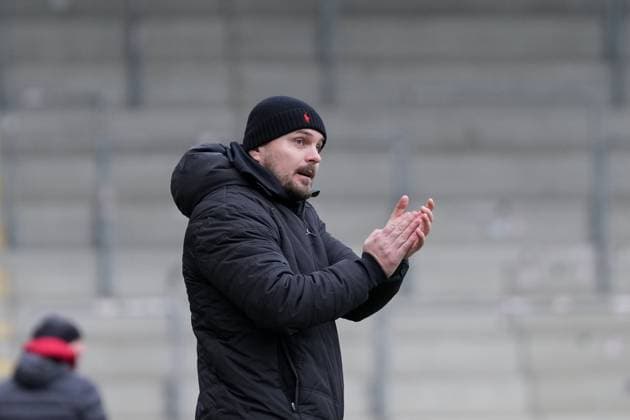Kushtrim Lushtaku SGV Freiberg, Coach , Germany, Football, Regionalliga Südwest, Matchday 18, 2025 2026, SC Freiburg II vs SGV Freiberg, 23 11 2025, Dreisamstadion, Freiburg, Germany DFB REGULATIONS PROHIBIT ANY USE OF PHOTOGRAPHS AS IMAGE SEQUENCES AND OR QUASI VIDEO Freiburg Dreisamstadion Baden Wuerttemberg Germany Copyright: xArnexAmbergx