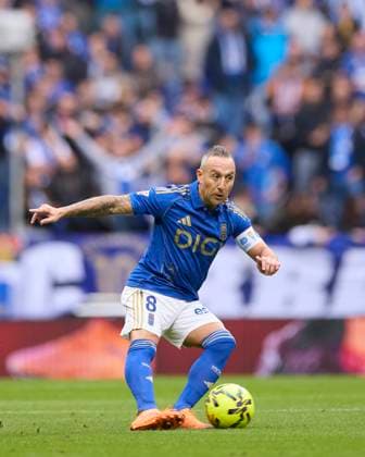 Real Oviedo v Rayo Vallecano - LaLiga EA Sports Santi Cazorla of Real Oviedo in action during the LaLiga EA Sports match between Real Oviedo and Rayo Vallecano at Carlos Tartiere on November 23, 2025, in Oviedo, Spain. Oviedo Carlos Tartiere Asturias Spain RL_ROVvRAYV_000035 Copyright: xRicardoxLarreinax