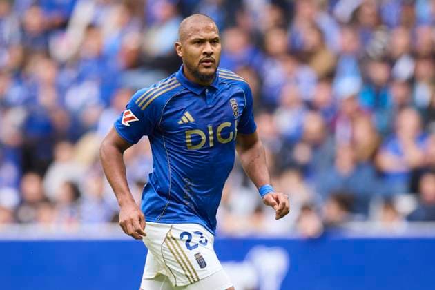 Real Oviedo v Rayo Vallecano - LaLiga EA Sports Salomon Rondon of Real Oviedo looks on during the LaLiga EA Sports match between Real Oviedo and Rayo Vallecano at Carlos Tartiere on November 23, 2025, in Oviedo, Spain. Oviedo Carlos Tartiere Asturias Spain RL_ROVvRAYV_000037 Copyright: xRicardoxLarreinax