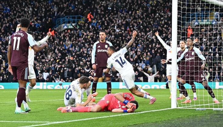 Lukas Nmecha of Leeds United celebrates after scoring the team s first goal Leeds United v Aston Villa, Premier League, Football, Elland Road, Leeds, UK - 23 Nov 2025Leeds Elland Road United Kingdom EDITORIAL USE ONLY No use with unauthorised audio, video, data, fixture lists, club league logos or live services. Online in-match use limited to 120 images, no video emulation. No use in betting, games or single club league player publications.  Copyright: xAnnaxGowthorpe Shutterstockx 15860945ab
