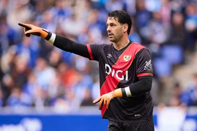 Real Oviedo v Rayo Vallecano - LaLiga EA Sports Augusto Martin Batalla of Rayo Vallecano reacts during the LaLiga EA Sports match between Real Oviedo and Rayo Vallecano at Carlos Tartiere on November 23, 2025, in Oviedo, Spain. Oviedo Carlos Tartiere Asturias Spain RL_ROVvRAYV_000068 Copyright: xRicardoxLarreinax