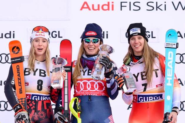 ALPINE SKIING - FIS WC Gurgl GURGL,AUSTRIA,23.NOV.25 - ALPINE SKIING - FIS World Cup, slalom, ladies. Image shows the rejoicing of Lara Colturi (ALB), Mikaela Shiffrin (USA) and Camille Rast (SUI). Keywords: trophy.  GEPAxpictures xMathiasxMandl