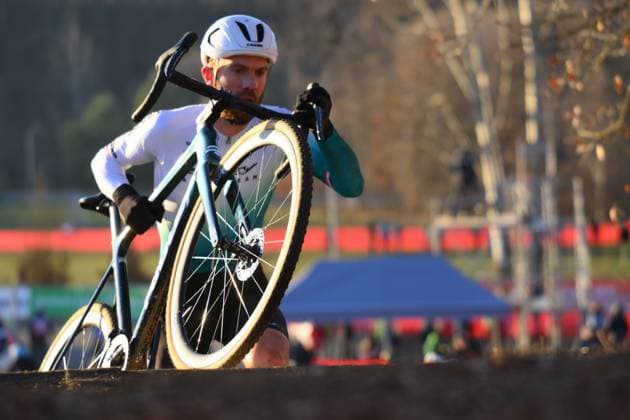 Unidentified cyclist pictured in action during the men elite race at the World Cup cyclocross cycling event in Tabor, Czech Republic, stage 1 (out of 12) of the UCI World Cup cyclocross competition, Sunday 23 November 2025. DAVIDxPINTENS  x143649019x