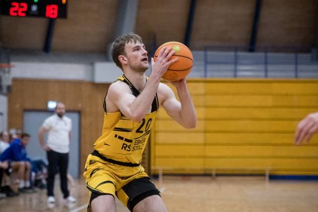 Simon Feneberg Porsche BBA, 20 GER, Porsche BBA Ludwigsburg CATL Basketball Loewen Erfurt, 2 Barmer Basketball Bundesliga, ProB Sued, season 2025 2026, 23 11 2025 GER, Porsche BBA Ludwigsburg CATL Basketball Loewen Erfurt, 2 Barmer Basketball Bundesliga, ProB Sued, season 2025 2026, 23 11 2025 Ludwigsburg Copyright: xSandyxDinkelackerx EP_EER