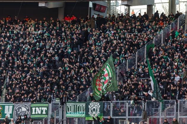 GER, Bundesliga, RB Leipzig SV Werder Bremen 23 11 2025, Red Bull Arena, Leipzig, GER, Bundesliga, RB Leipzig SV Werder Bremen Fanblock von SV Werder Bremen Â nordphotoxGmbHxx xAlexanderxTrienitz nph00051