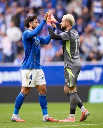 Real Oviedo v Rayo Vallecano - LaLiga EA Sports David Costas and Aaron Escandell of Real Oviedo reacts during the LaLiga EA Sports match between Real Oviedo and Rayo Vallecano at Carlos Tartiere on November 23, 2025, in Oviedo, Spain. Oviedo Carlos Tartiere Asturias Spain RL_ROVvRAYV_000134 Copyright: xRicardoxLarreinax