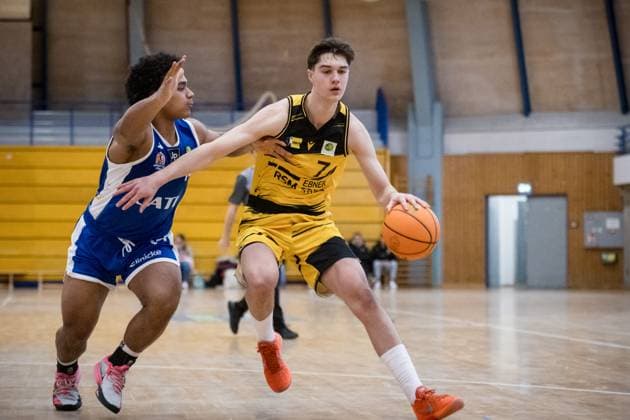 Marko Masic Porsche BBA, 07 vs Jeremie Fotso Sighom CATL Basketball Loewen Erfurt, 14 GER, Porsche BBA Ludwigsburg CATL Basketball Loewen Erfurt, 2 Barmer Basketball Bundesliga, ProB Sued, Saison 2025 2026, 23 11 2025 GER, Porsche BBA Ludwigsburg CATL Basketball Loewen Erfurt, 2 Barmer Basketball Bundesliga, ProB Sued, Saison 2025 2026, 23 11 2025 Ludwigsburg Copyright: xSandyxDinkelackerx EP_EER