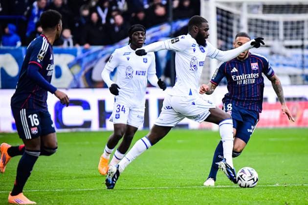 FOOTBALL : AJ Auxerre vs OL - Ligue 1 McDonalds - JournÃ e 13 - 23 11 2025 Lassine Sinayoko (AJ Auxerre) AuxerreFrance  Copyright: xBaptistexAutissierx