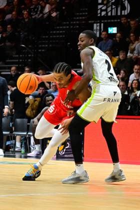 23 11 2025 Basketball Season 2025 2026 2 Bundesliga Pro A 10 Matchday Nuremberg Falcons Basketball Club NBC BBC Bayreuth AlSch xalxscx Evan Derek Taylor 10, Nuremberg Falcons BC NBC Tehree Horn 2, BBC Bayreuth