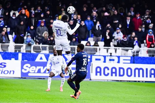 FOOTBALL : AJ Auxerre vs OL - Ligue 1 McDonalds - JournÃ e 13 - 23 11 2025 Lassine Sinayoko (AJ Auxerre) AuxerreFrance  Copyright: xBaptistexAutissierx