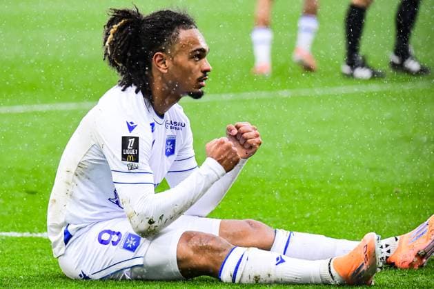 FOOTBALL : AJ Auxerre vs OL - Ligue 1 McDonalds - JournÃ e 13 - 23 11 2025 Sekou Mara (AJ Auxerre) AuxerreFrance  Copyright: xBaptistexAutissierx