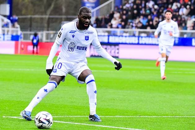 FOOTBALL : AJ Auxerre vs OL - Ligue 1 McDonalds - JournÃ e 13 - 23 11 2025 Lassine Sinayoko (AJ Auxerre) AuxerreFrance  Copyright: xBaptistexAutissierx