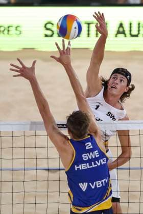 Beach volleyball, Beachvolleyball World Championship, WM, Weltmeisterschaft Jacob Hölting Nilsson (SWE) v Jonatan Hellvig (SWE) during the Men™s Final match of the Beach Volleyball World Championships at The Drive in Adelaide, Sunday, November 23, 2025. ( NO ARCHIVING, EDITORIAL USE ONLY ADELAIDE SOUTH AUSTRALIA AUSTRALIA  Copyright: xMATTxTURNERx 20251124158182636078
