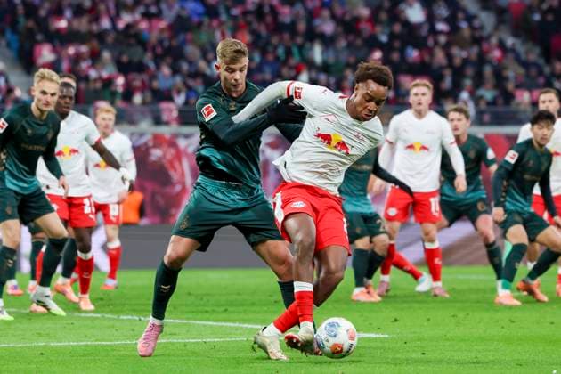 Keke Topp Werder Bremen and Assan Ouedraogo RB Leipzig battle for the ball, Bundesliga, RB Leipzig v SV Werder Bremen, Red Bull Arena, November 23, 2025 in Leipzig, Germany Photo by Marco Steinbrenner DeFodi Images Keke Topp Werder Bremen and Assan Ouedraogo RB Leipzig battle for the ball, Bundesliga, RB Leipzig v SV Werder Bremen, Red Bull Arena, November 23, 2025 in Leipzig, Germany Photo by Marco Steinbrenner DeFodi Images DFL regulations prohibit any use of photographs as image sequences and or quasi video