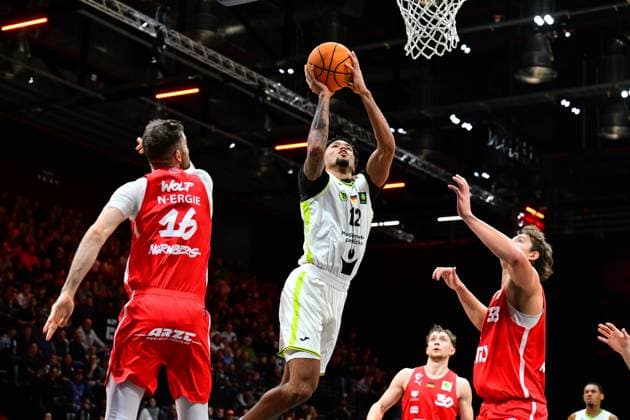 23 11 2025 Basketball Season 2025 2026 2 Bundesliga Pro A 10 Matchday Nuremberg Falcons Basketball Club NBC BBC Bayreuth AlSch xalxscx Julius Wolf 16, Nuremberg Falcons BC NBC Cantia Rahming 12, BBC Bayreuth Brandton Dean Chatfield 33, Nuremberg Falcons BC NBC