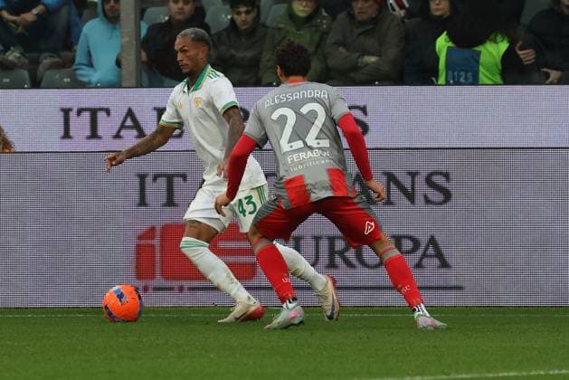 Wesley Roma s during the Serie A soccer match between Cremonese and Roma at the Giovanni Zini Stadium in Cremona Italy - Sunday, 25 november 2025. - Soccer .  Copyright: xAlbertoxMariani LaPressex