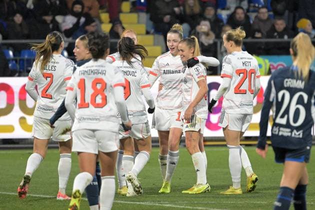 Goal, Goal celebration for 1 2 of FC Bayern Muenchen by the goal of Alara FC Bayern Muenchen, 14 GER, TSG 1899 Hoffenheim vs FC Bayern Muenchen , Football, Google Pixel Frauen Bundesliga, Saison 2025 2026, 23 11 2025 DFB DFL regulations prohibit any use of photographs as image sequences and or quasi video GER, TSG 1899 Hoffenheim vs FC Bayern Muenchen , Football, Google Pixel Frauen Bundesliga, Saison 2025 2026, 23 11 2025 Hoffenheim Copyright: xEibner-Pressefoto TobiasxBaurx EP_TBR