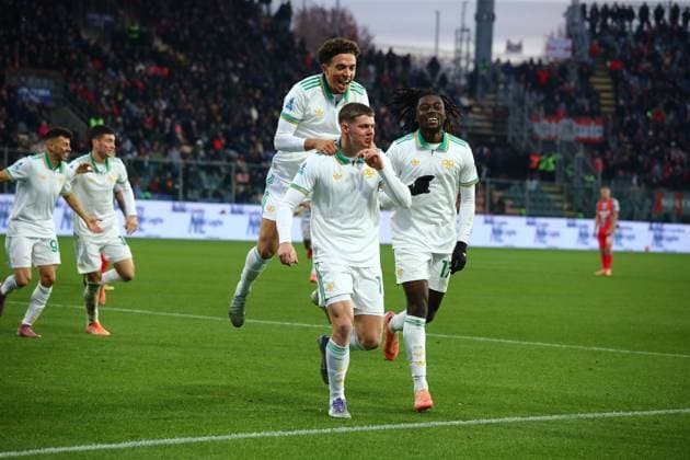 Roma Evan Ferguson esultansza. goal 0 - 2 during the Serie A soccer match between Cremonese and Roma at the Giovanni Zini in Cremona, north west Italy - Domenica, 23 Novembre 2025. - Soccer .  Copyright: xAlbertoxMariani LaPressex