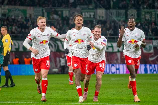 GER, Leipzig, Football, DFL Bundesliga, Matchday 11, RB Leipzig vs Werder Bremen pictured from l Assan Ouedraogo RB Leipzig 20 , Goal celebration 23 11 2025, Red Bull Arena Leipzig DFL DFB REGULATIONS PROHIBIT ANY USE OF PHOTOGRAPHS AS IMAGE SEQUENCES AND OR QUASI VIDEO, Copyright: HMBxMedia PaulxFritz