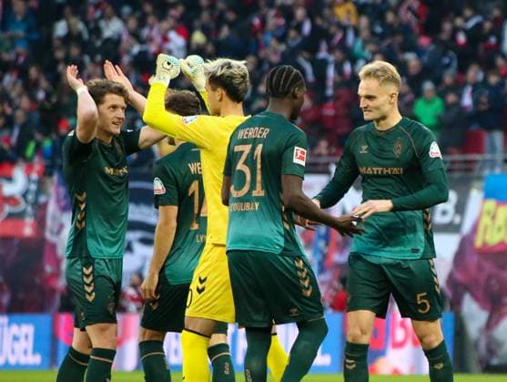 Germany Bundesliga 2025 26, 11 Matchday RB Leipzig vs SV Werder Bremen Red Bull Arena Stadion Leipzig Karim Coulibaly SV Werder Bremen, 31 Amos Pieper SV Werder Bremen, 5 Mio Backhaus SV Werder Bremen, 30 Leipzig Copyright: xAymanxAlahmedx