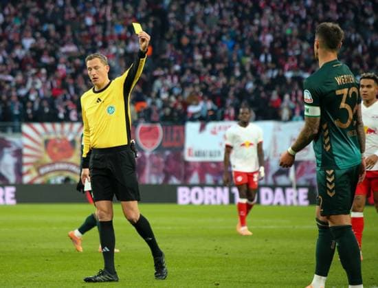Germany Bundesliga 2025 26, 11 Matchday RB Leipzig vs SV Werder Bremen Red Bull Arena Stadion Leipzig Referee Martin Petersen Marco Friedl SV Werder Bremen, 32 Leipzig Copyright: xAymanxAlahmedx