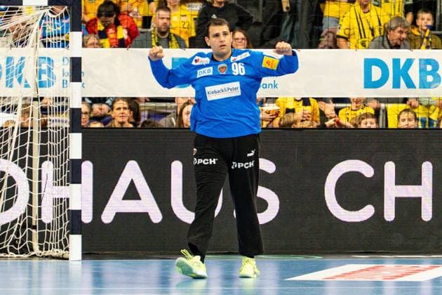 23 11 2025, xdaymx, Handball Daikin HBL, Rhein Neckar Loewen Füchse Berlin Dejan Milosavljec Füchse DFL DFB REGULATIONS PROHIBIT ANY USE OF PHOTOGRAPHS as IMAGE SEQUENCES and or QUASI VIDEO Mannheim
