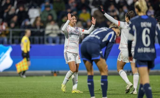 DEU, Hoffenheim, TSG Hoffenheim vs FC Bayern Munich, Google Pixel Bundesliga, DFB, Season 2526, Dietmar Hopp Stadion, 11 Matchday, in the picture Momoko Tanikawa Bayern Munich 18 scores the goal for 3 1, cheers and joy DFB DFL REGULATIONS PROHIBIT ANY USE OF PHOTOGRAPHS AS IMAGE SEQUENCES AND OR QUASI VIDEO, 23 11 2025, Copyright: HMBxMedia HendrikxHamelau
